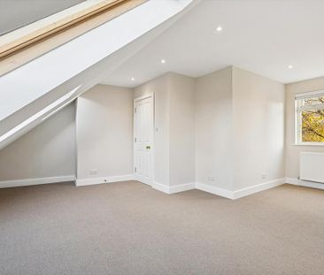 3 bedroom flat to rent - Photo 6