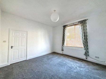 2 bed ground floor flat to rent in NE22 - Photo 2