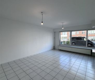 gelijkvloersappartement van ca. 76m² met 2 slpks en ruime tuin te D... - Photo 3