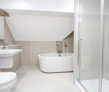 2 bedroom apartment to rent - Photo 3