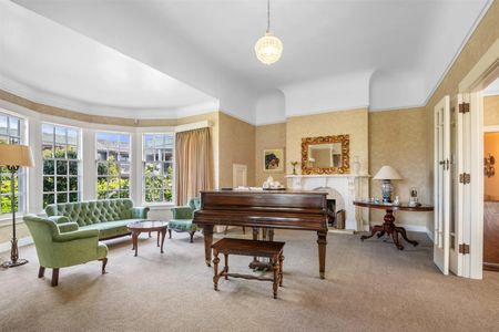 REMUERA - 4 Bedrooms Big House - Photo 4