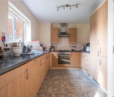 2 bedroom ground floor flat to rent - Photo 6