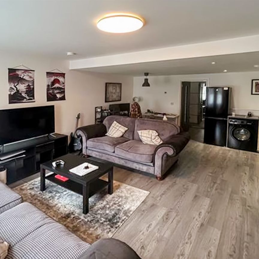 58 Castle Street, Comber, Newtownards, BT23 5DZ - Photo 1