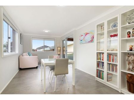 Single Level Family Home - Photo 2