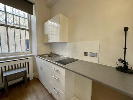 studio property to let - Photo 3