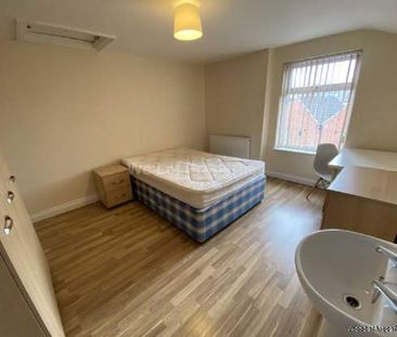 6 bedroom property to rent in Salford - Photo 6