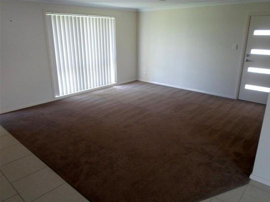 UNIQUE AND IMMACULATE FAMILY HOME - Photo 1