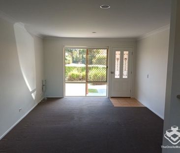 3 Bedroom Townhouse with common area swimming pool in Bridgeman Downs - Photo 2