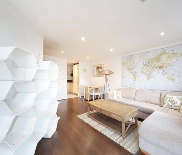 2 Bed Flat, Omega Building, SW18 - Photo 3