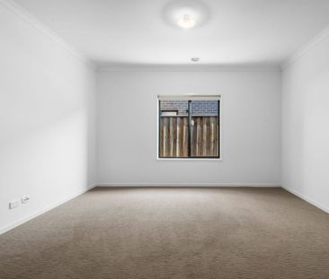 Spacious Family Home in the Heart of Point Cook&period; - Photo 2