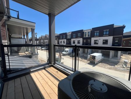 For Lease - 5951 Saigon Street, Mississauga, Ontario - Photo 3