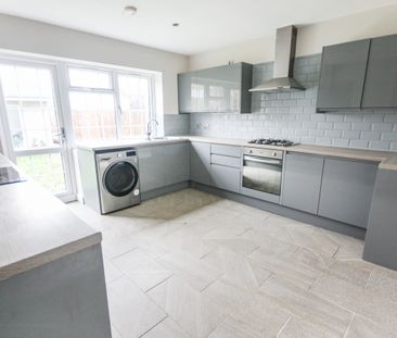 One-Bedroom House share - Photo 4