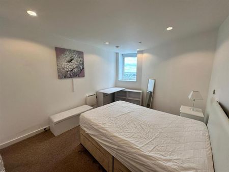 2 bedroom apartment to rent - Photo 4