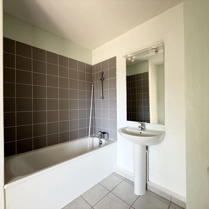 Location Appartement 1 pièce 30m² LA CIOTAT 13600 - Photo 1