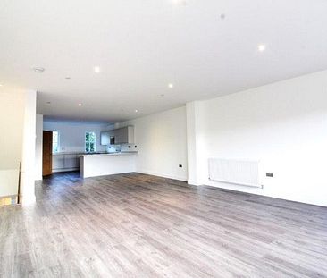 Four Bedroom Mews House To Let in Bramford - Photo 1