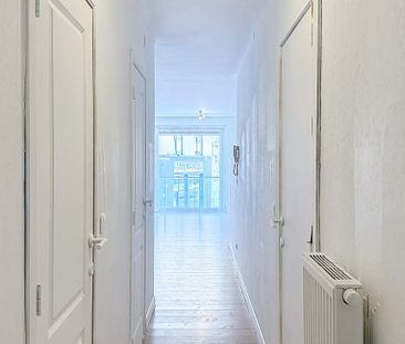 Appartement te huur in Oostende voor € 725 met 2 slaapkamers - Foto 2