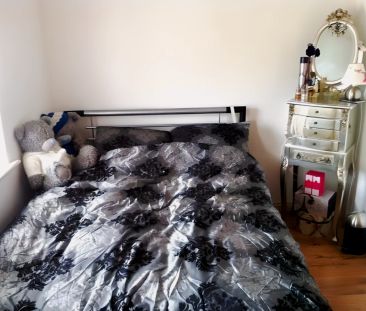 4 Bed 3 Bath - Photo 4