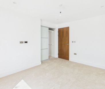 Station Road, Gerrards Cross, Buckinghamshire,SL9 - Photo 2