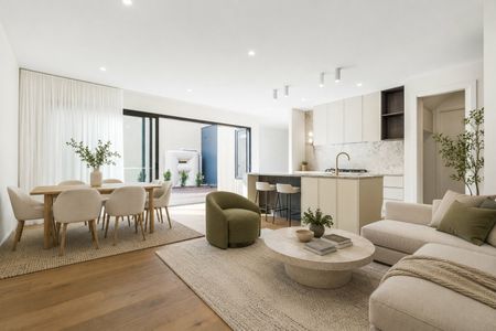 Luxury Sophistication in a Premier Setting - Photo 2