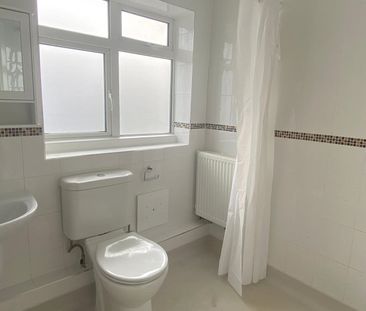 Cleveley Crescent, Ealing, W5 1DZ - Photo 1