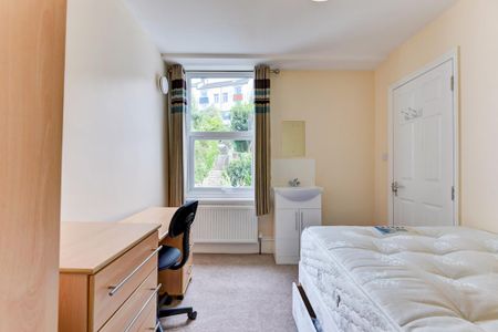 6 bedroom house to rent - Photo 4