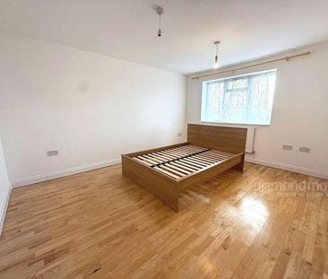 Brabazon Road, Hounslow, TW5 - Photo 6