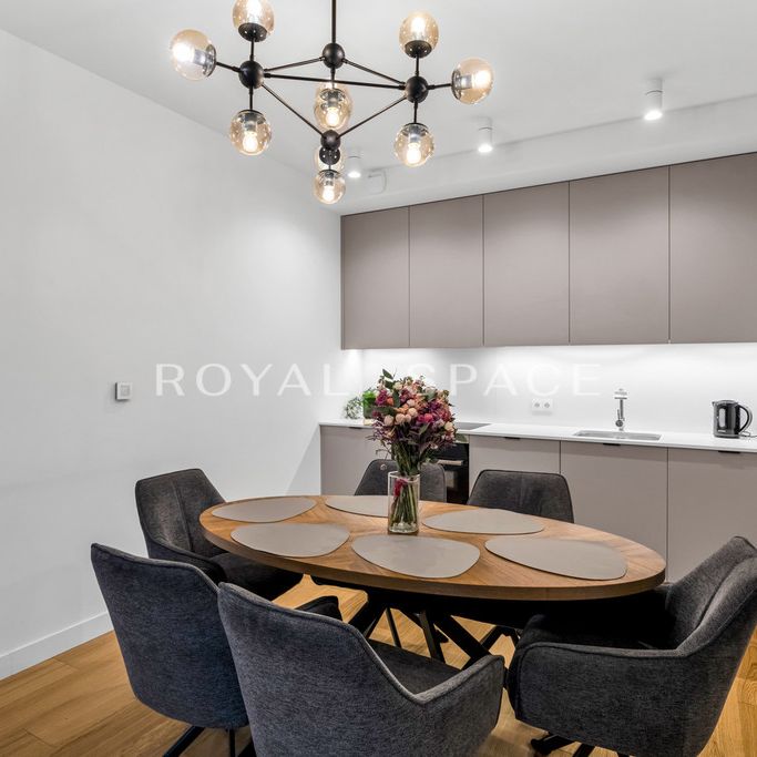 Warszawa, Wola, Grzybowska - Zdjęcie 1