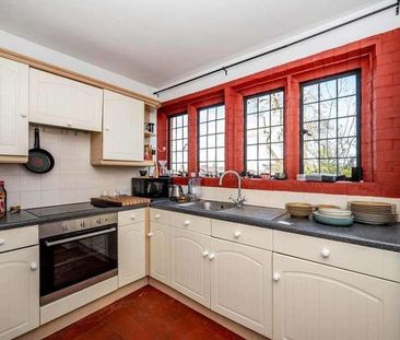 Abbot Road, Guildford, GU1 - Photo 5