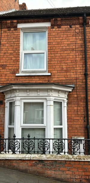 Laceby Street, Lincoln, LN2 - Photo 1