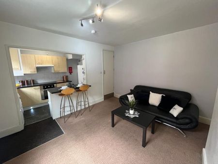 2 bedroom terraced house to rent - Photo 2