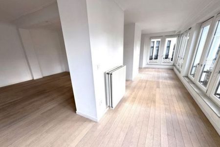 Bel appt de +- 118m² avec 2 chrb / Cinquantenaire - Photo 3