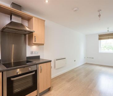 1 bedroom flat to rent - Photo 4