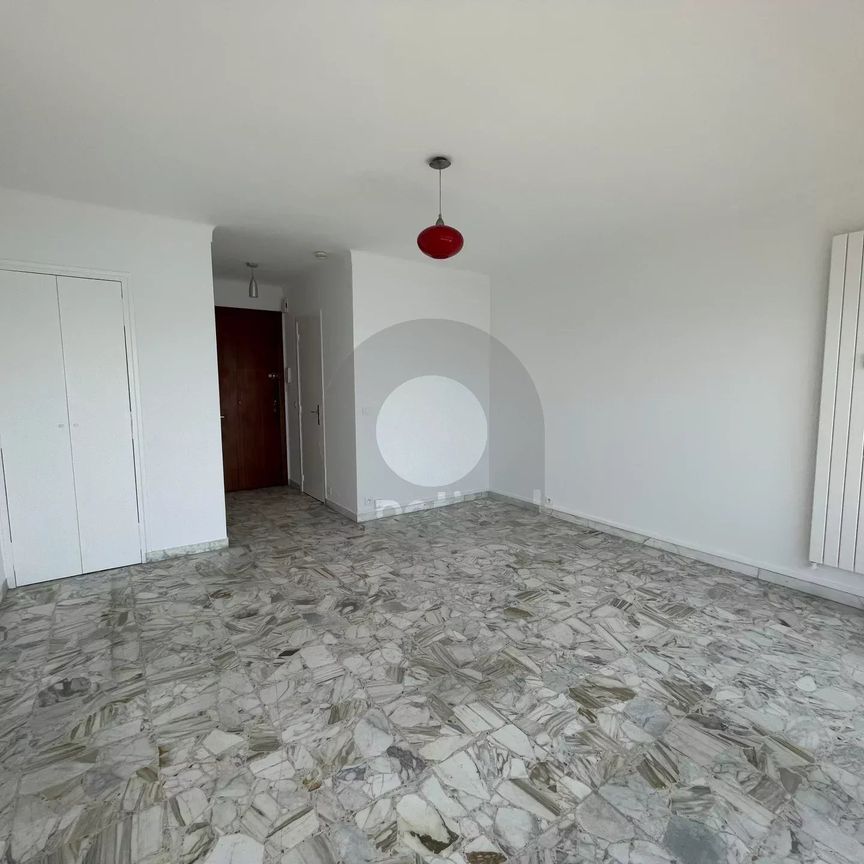Location Appartement 1 pièce 28m² MENTON 06500 - Photo 1