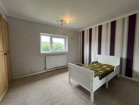 3 bedroom terraced house to rent - Photo 4