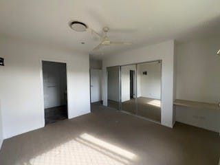MODERN LOW MAINTENANCE LIVING WITH BRIGHT OPEN SPACES - THE PERFECT FAMILY HOME IN NEW AUCKLAND! - Photo 3