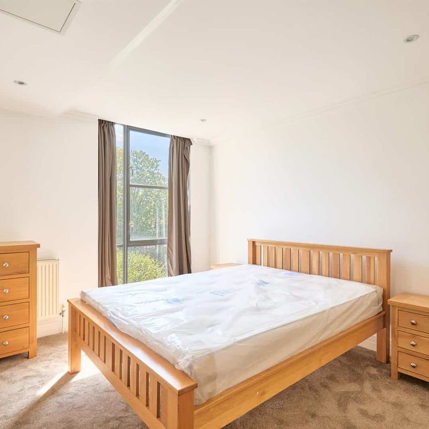 Point Wharf Lane, TW8, London - Photo 1