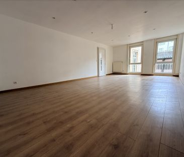 Location Appartement 4 pièces 108m² - Photo 1
