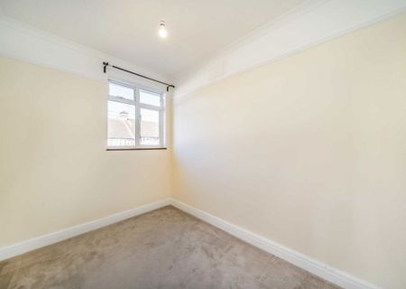 Conifer Gardens, SW16 2TY, London - Photo 4