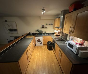 2 bedroom flat to rent - Photo 3
