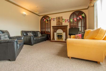 Perfect house for Cardiff Met students! - Photo 2