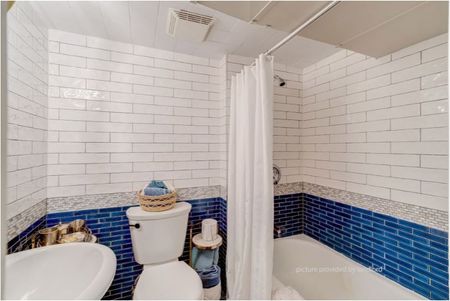 For Lease - 27 Bank Street Unit# Lower, Toronto, Ontario - Photo 2