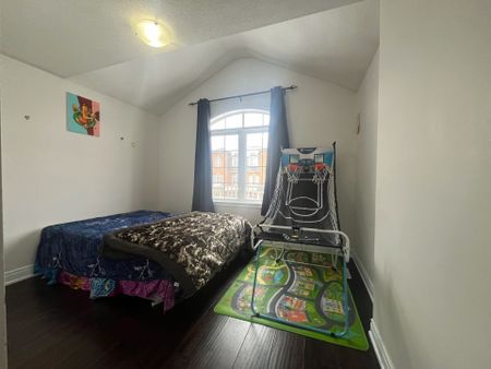 For Lease - 1527 Winville Road, Pickering, Ontario - Photo 4