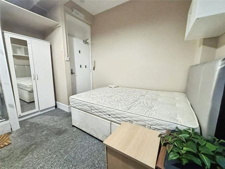 Studio to rent - Photo 4