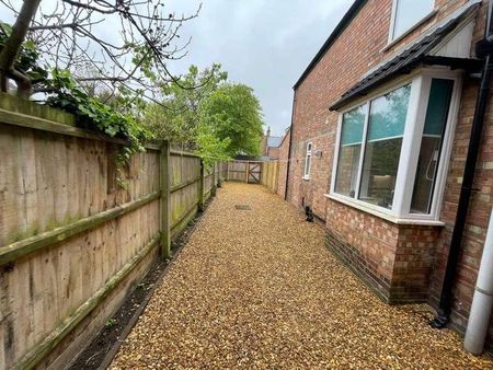 Rm, Aldermans Drive, Peterborough, PE3 - Photo 3