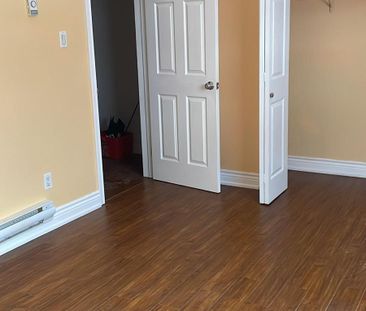 For Lease - 1881 Lawrence Avenue Unit# Upper Floor, Toronto, Ontario - Photo 5