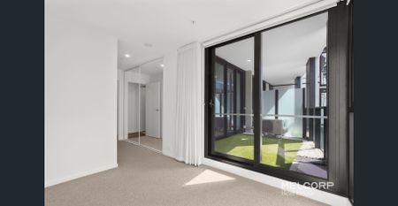 CONTEMPORARY LIVING IN CENTRAL OAKLEIGH - Photo 5