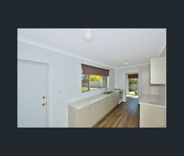 Centrally Located Family Home - Photo 4
