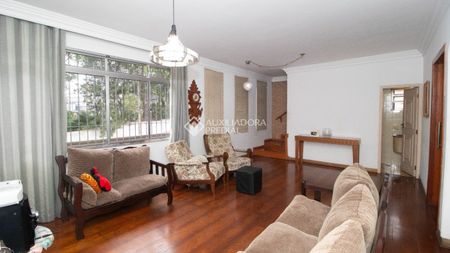 Casa com 5 quartos e 600m² para alugar em Centro, Diadema. - Foto 3