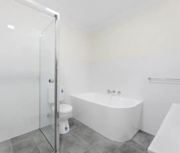 “Completely renovated and private apartment in the heart of Hurstvi... - Photo 5