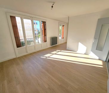 Location Appartement 3 pièces 64m² AIX EN PROVENCE 90ème - Photo 2